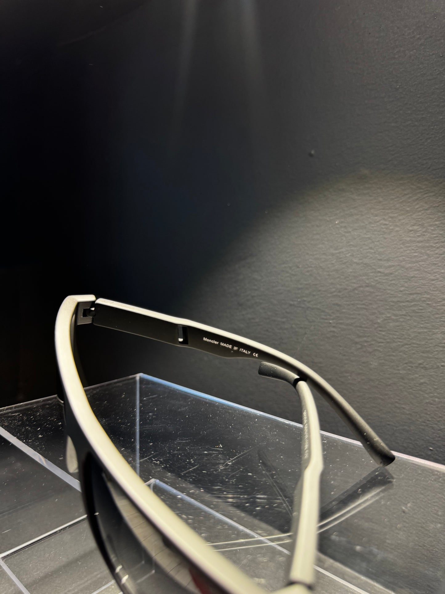 Moncler Sunglasses Black/Μαύρο