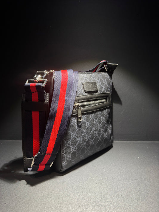 Gucci Black x Grey Bag / Τσαντάκι Μαύρο x Γκρι