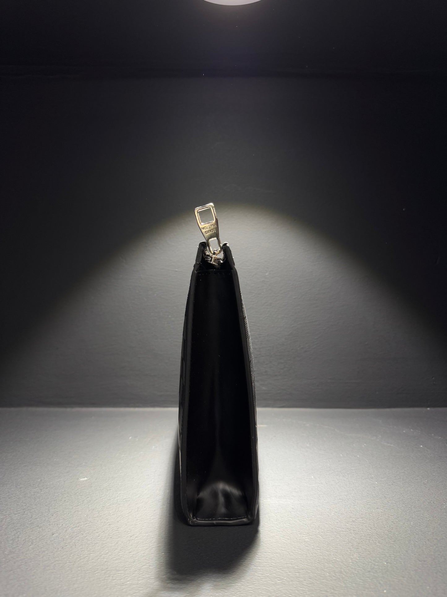 Louis Vuitton Pochette Voyage MM Black Τσαντάκι Μαύρο unisex