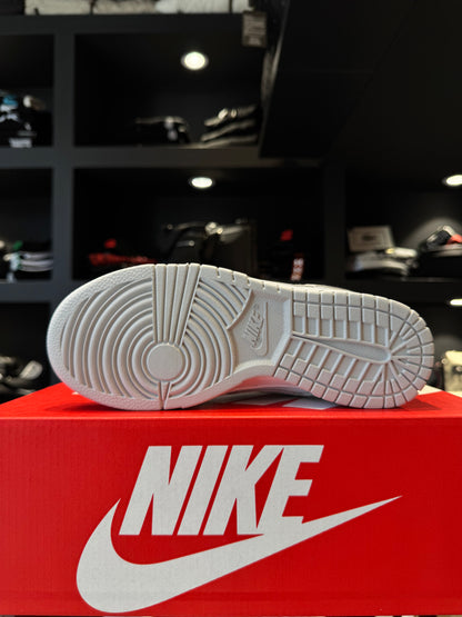 Nike Dunk Low Grey/White