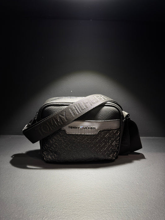 Tommy Hilfiger Big Bag Black / Τσαντάκι Μαύρο