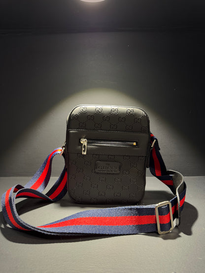 Gucci Black GG Supreme Messenger Bag Τσαντάκι Μαύρο