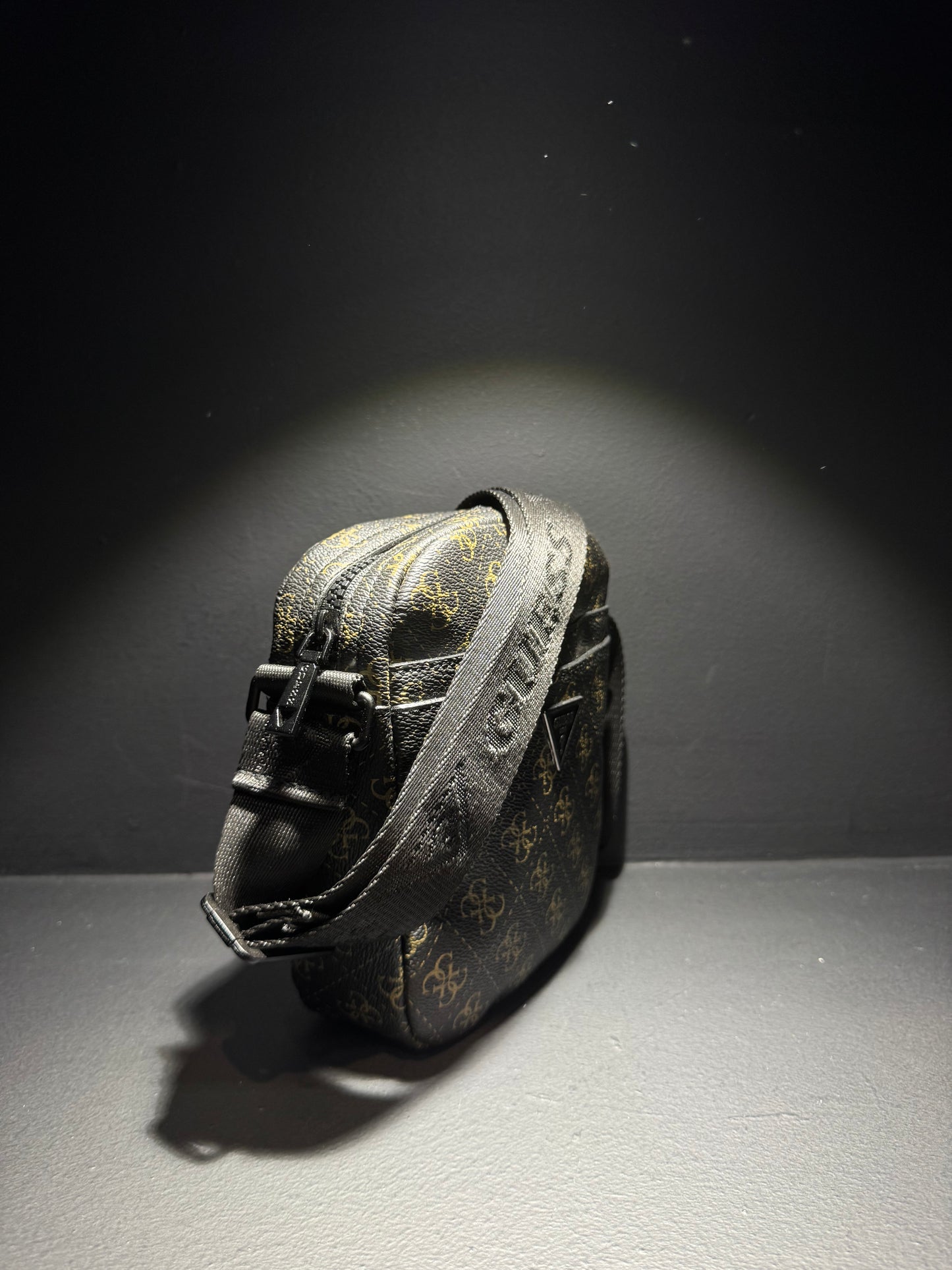 Guess Small Bag Brown x Black / Τσαντάκι Καφέ x Μαύρο