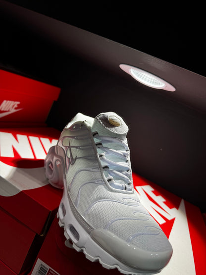 Nike TN Full White