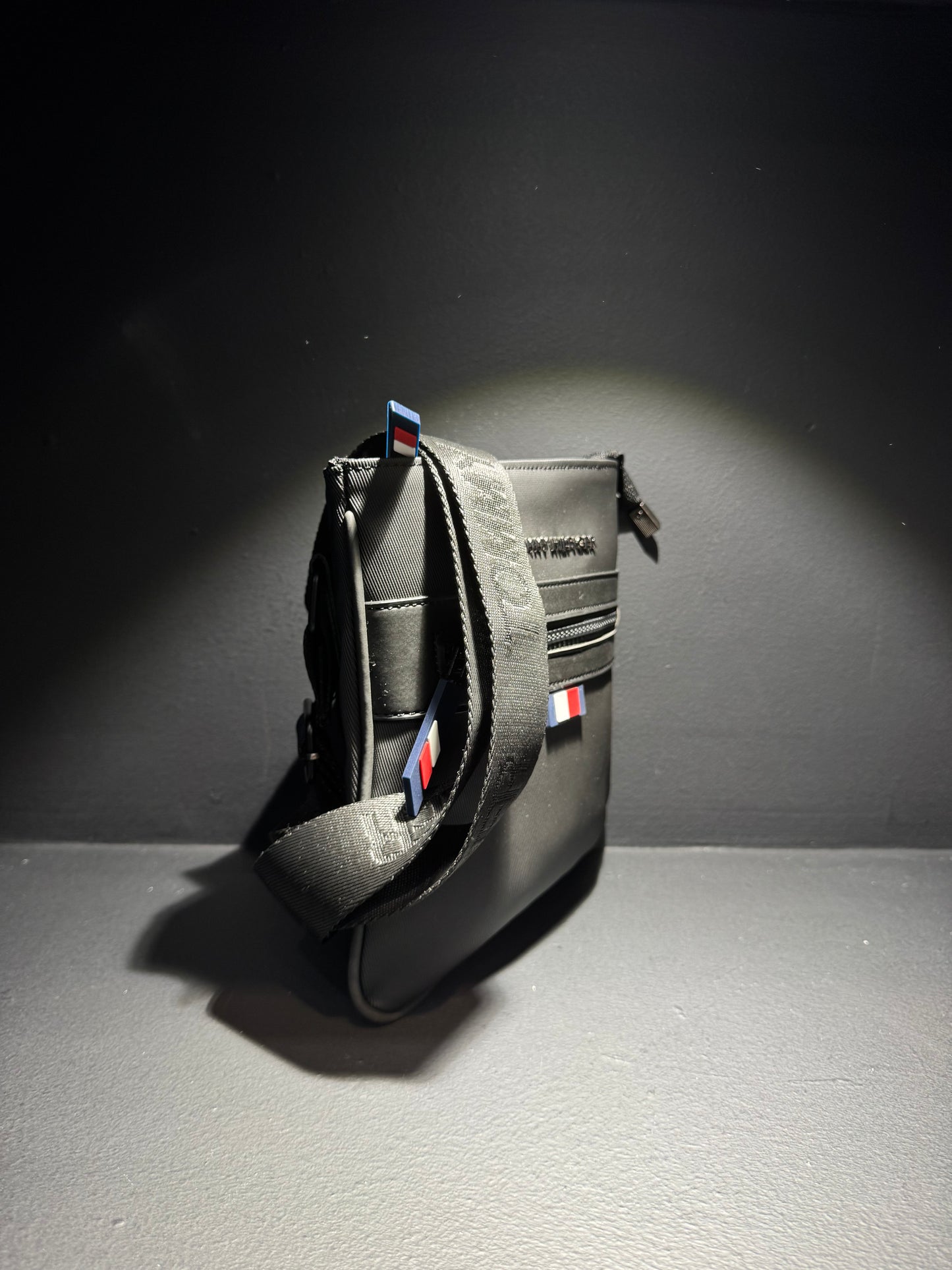 Tommy Hilfiger Leather Bag Black / Τσαντάκι Μαύρο