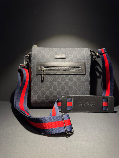 Gucci Crossbody Black GG Supreme Black Τσαντάκι Μαύρο