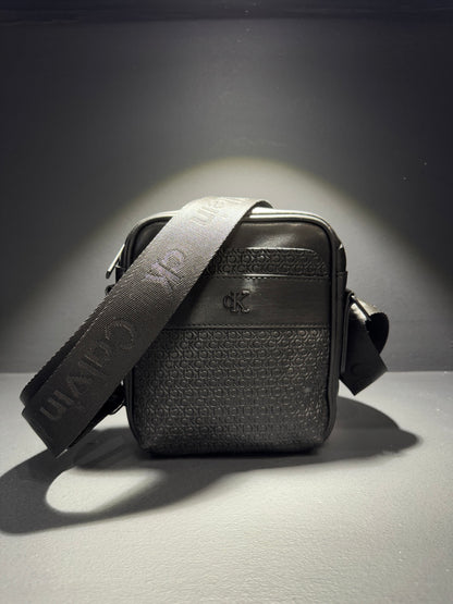 Calvin Clein CK Leather Messenger Bag Black Τσαντάκι Μαύρο
