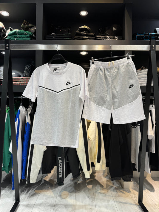 Nike Techfleece Ραμμένο Καλοκαιρινό Set Λευκό/Γκρί