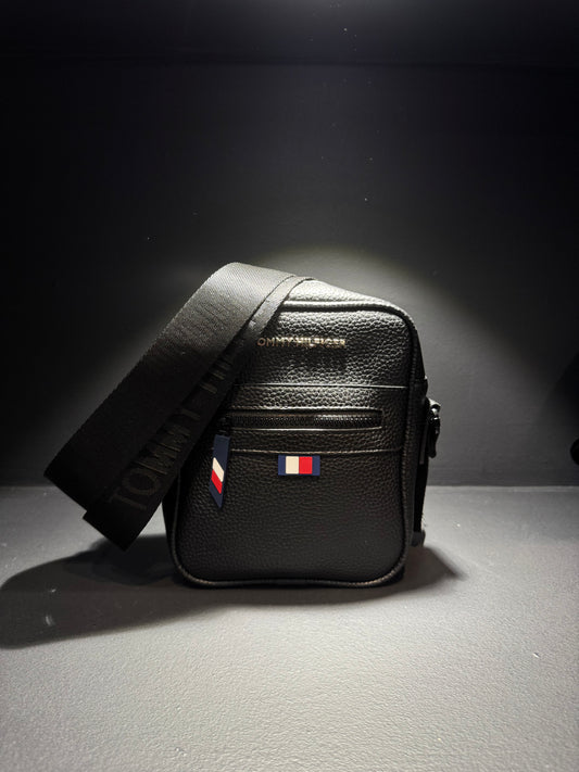 Tommy Hilfiger Small Bag Black / Τσαντάκι Μαύρο