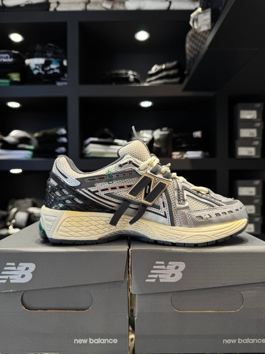 New Balance 1906A Silver/Ασημί