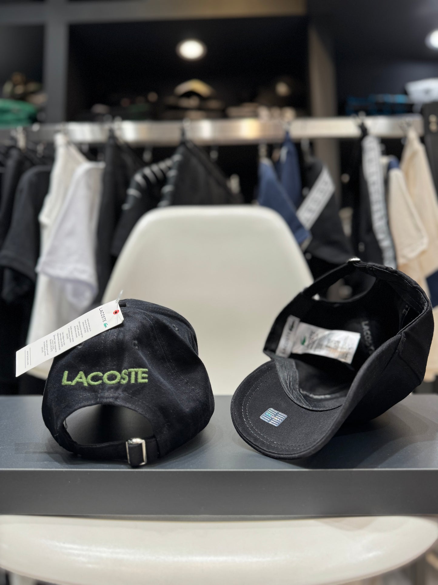 Lacoste Καπέλο Μαύρο με Λευκή Λεπτομέρεια