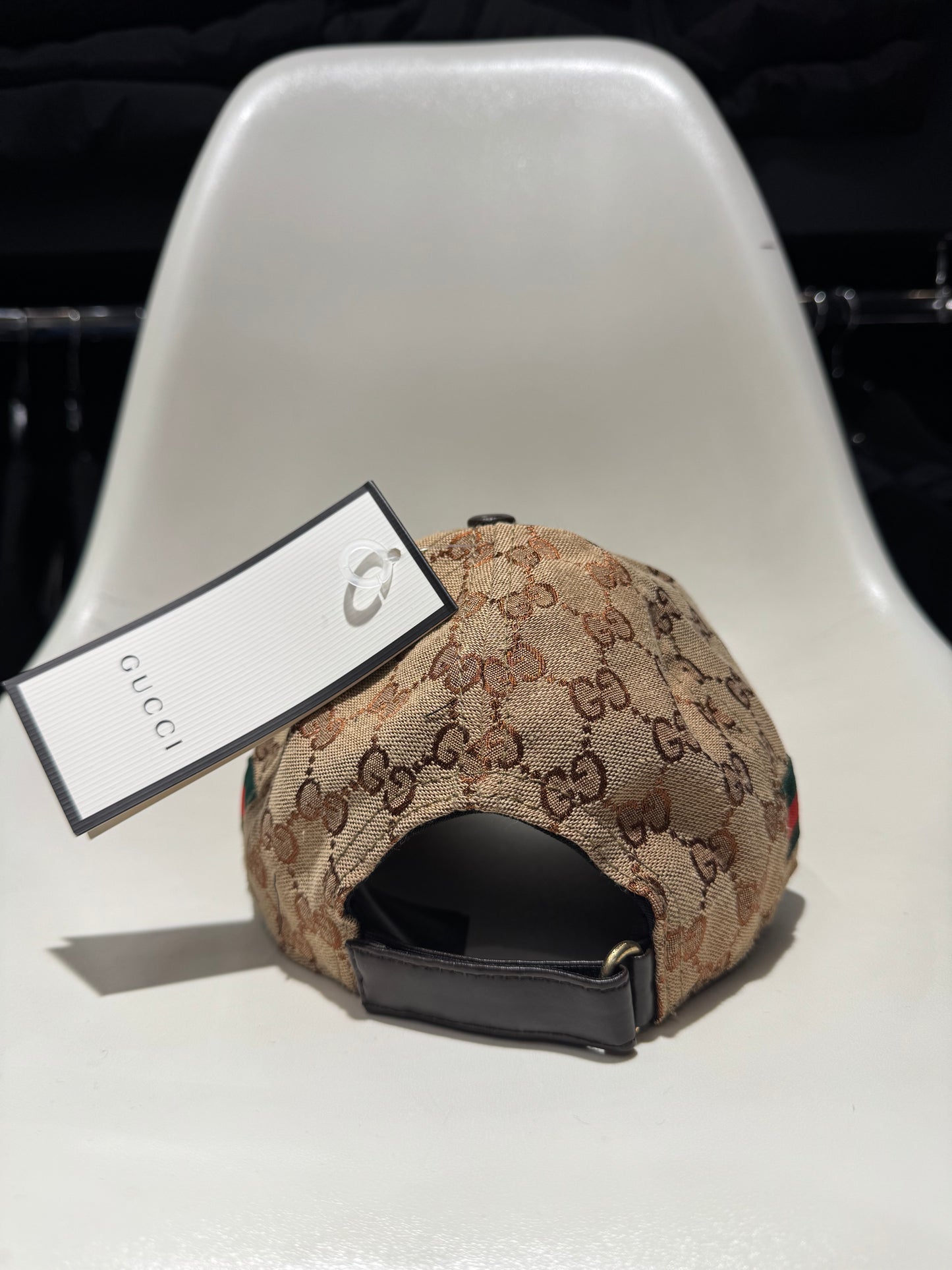 Gucci Round Leather Cap Brown / Καπέλο Καφέ