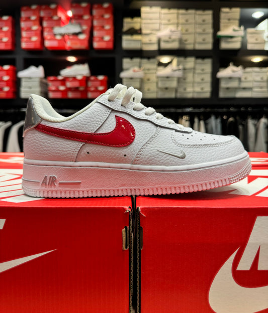 Air Force 1 White Red Swoosh