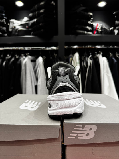 New Balance 530 Black/White Unisex