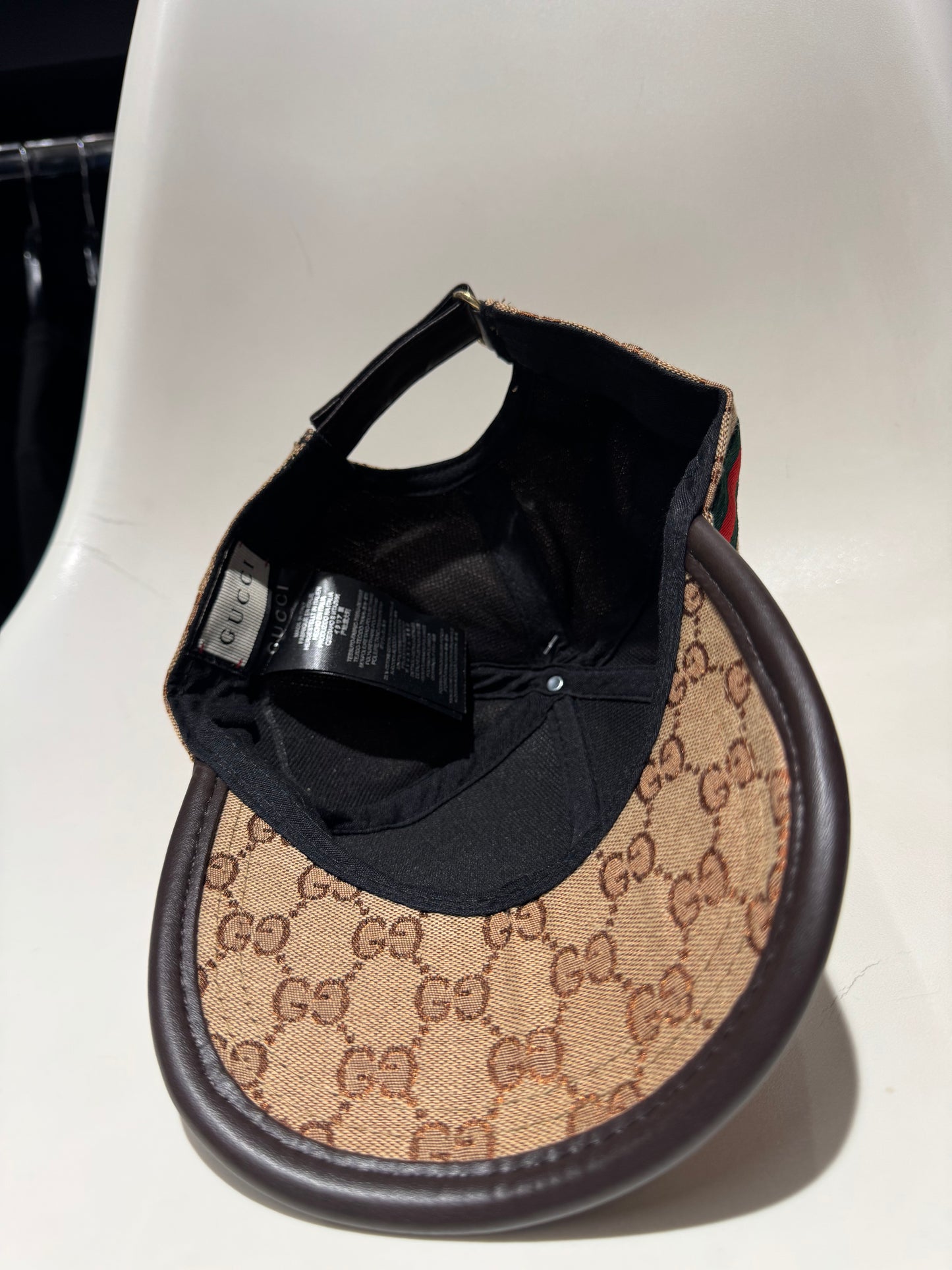 Gucci Round Leather Cap Brown / Καπέλο Καφέ