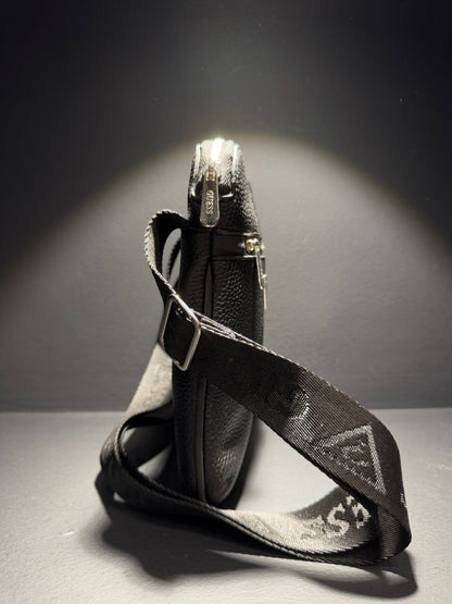 Guess Messenger Leather Bag Black Τσαντάκι Μαύρο