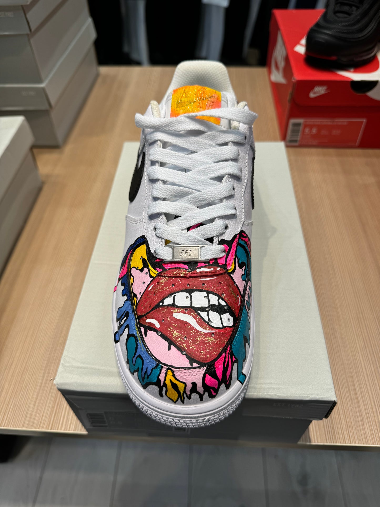 Nike Air Force White Red Lips / Κόκκινα Χείλη (Ζωγραφική Στο Χέρι)