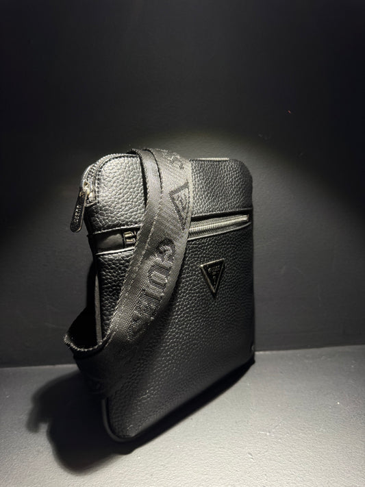 Guess Leather Bag Black / Τσαντάκι Μαύρο