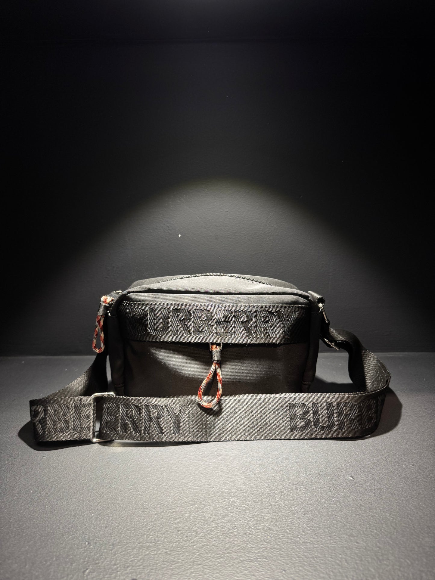 Burberry Re-Nylon Bag Black / Τσαντάκι Μαύρο