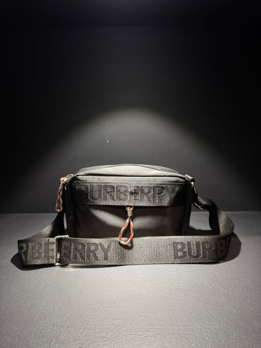 Burberry Re-Nylon Bag Black / Τσαντάκι Μαύρο